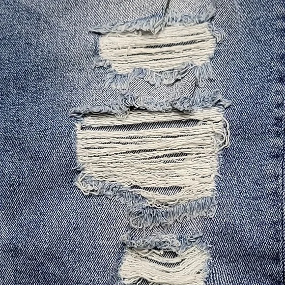 KanCan High Rise Ripped Cropped Jean - Picture 9 of 9